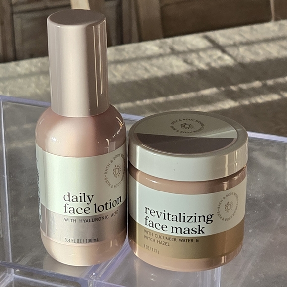BBW Daily Face Lotion + Revitalizing Face Mask • Hyaluronic acid • - Picture 1 of 5